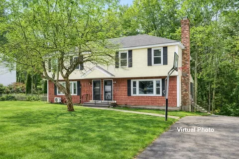 8 Blueberry Rd #U: R, Derry, NH 03038