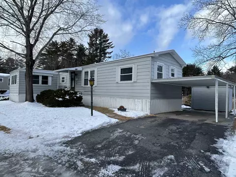 911 Camelot Dr, Exeter, NH 03833