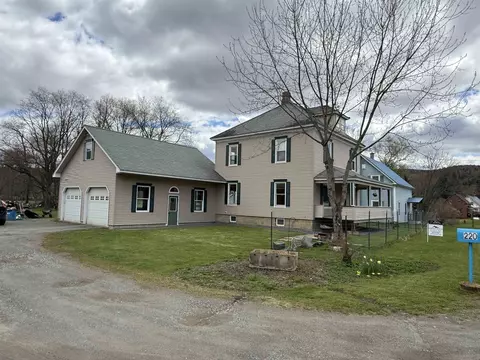 220 Hall Stream Rd, Canaan, VT 05902