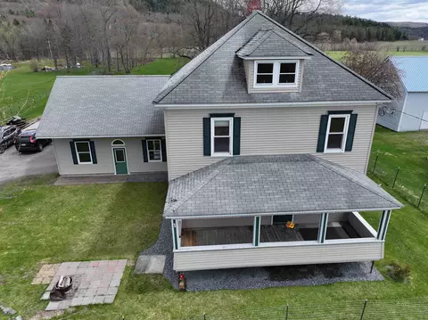 220 Hall Stream Rd, Canaan, VT 05902