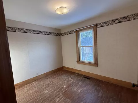 Bedroom - 220 Hall Stream Rd, Canaan, VT 05902 photo 8 of 9