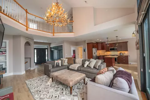 Living - 15 Boulder Ridge Dr # B, Dover, VT 05356 photo 2 of 3