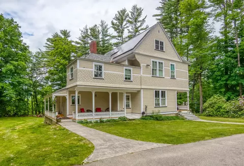 49 Neighbors Row, Conway, NH 03818