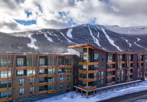 69 Hourglass Dr #409, Stowe, VT 05672