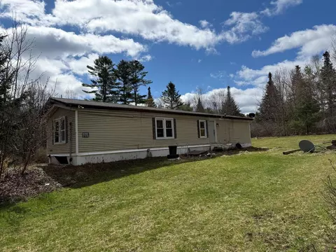 571 Bliss Rd, Woodbury, VT 05681