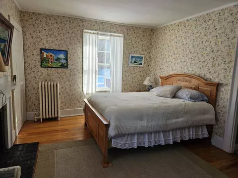 Bedroom - 318 Lisbon Rd, Bath, NH 03740 photo 6 of 16