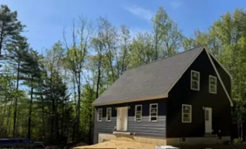 145 Holmes Rd, Barnstead, NH 03225