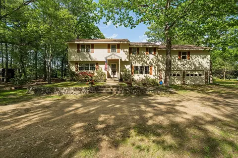 209 Mallego Rd, Barrington, NH 03825