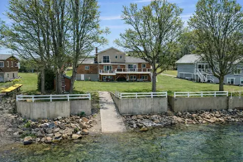 4542 Maquam Shore Rd, Swanton, VT 05488