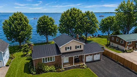4542 Maquam Shore Rd, Swanton, VT 05488