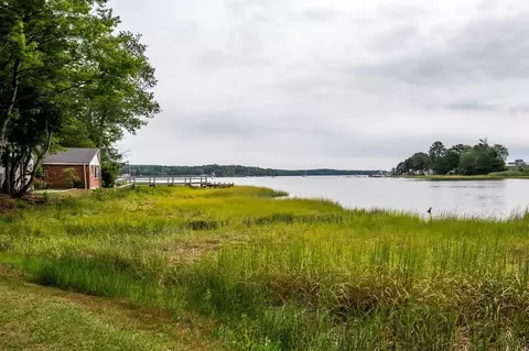 View/Area - 354 Dover Point Rd, Dover, NH 03820 photo 6 of 8