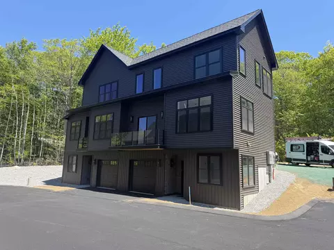 66 Boulder Ridge Dr #52, Laconia, NH 03246