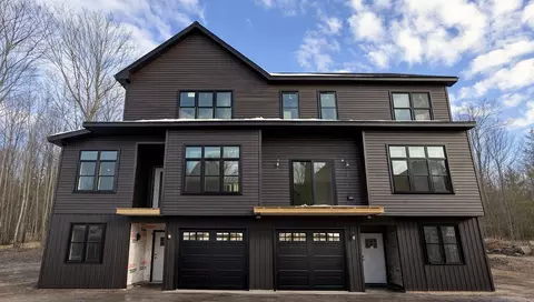 66 Boulder Ridge Dr #52, Laconia, NH 03246