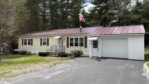 25 Sunset Dr, Hopkinton, NH 03229
