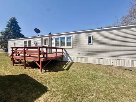 9 Billings Mobile Mnr, Rutland, VT 05701