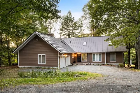3 Fairway Dr, Grantham, NH 03753