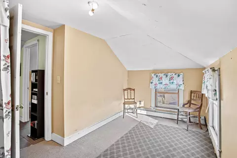 Bedroom - 169 Ashworth Ave, Hampton, NH 03842 photo 4 of 6