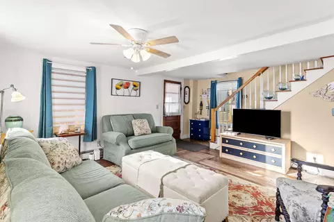 Living - 169 Ashworth Ave, Hampton, NH 03842 photo 4 of 4