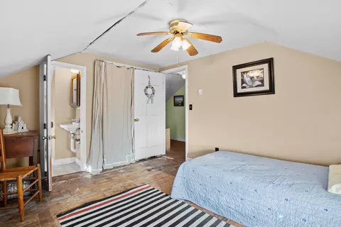 Bedroom - 169 Ashworth Ave, Hampton, NH 03842 photo 2 of 6