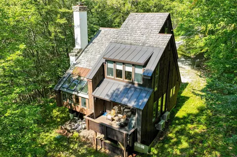 78 Coopers Trce, Plymouth, VT 05056