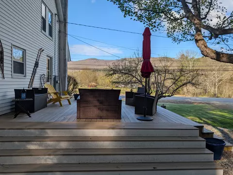 819 Eastside Rd, Woodstock, NH 03262