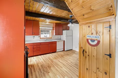 333 Chamberlain Rd, Canaan, VT 05903