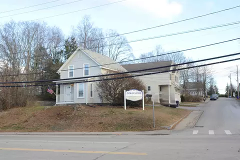 51 Portsmouth Ave, Exeter, NH 03833