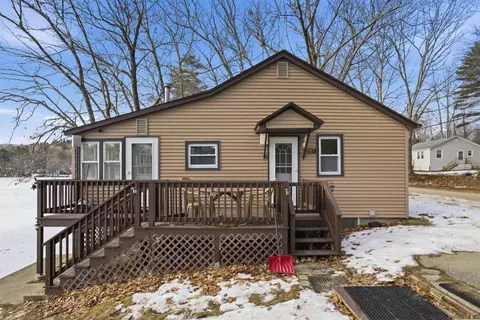 287 Clough Pond Rd, Loudon, NH 03307