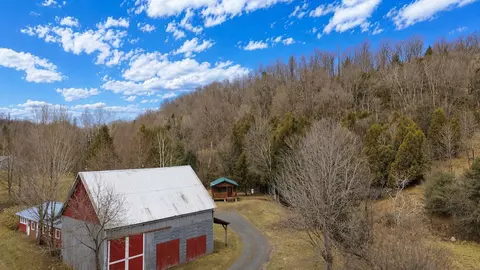 576 Darling Hill Rd, Derby, VT 05829