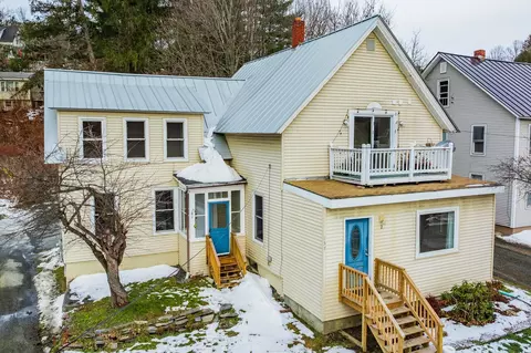157 Summer St, White River Junction, VT 05001
