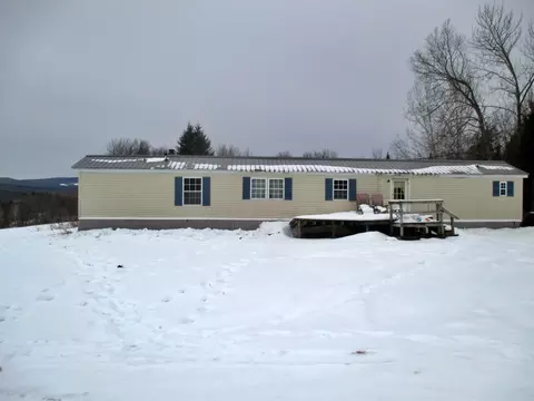 1308 Number 12 Rd, Newport, VT 05857