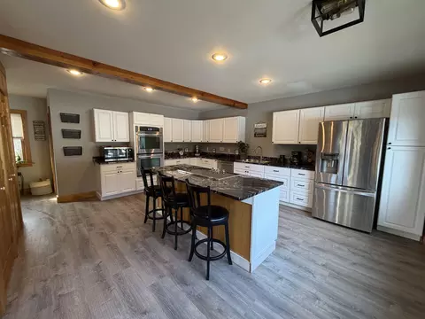 299 Sunset Lake Rd, Brattleboro, VT 05301