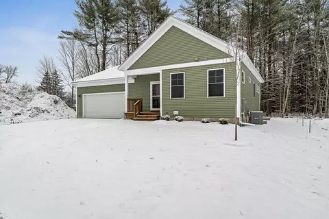 Exterior - 9 Dogwood Cir #9 WELCHII PLAN, Milton, VT 05468 photo 6 of 7