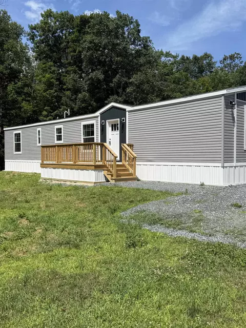 695 Dartmouth College Hwy #15, Lebanon, NH 03766