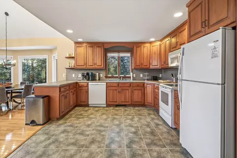 Kitchen - 201 Spruce Dr, Andover, VT 05143 photo 1 of 4