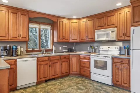 Kitchen - 201 Spruce Dr, Andover, VT 05143 photo 3 of 4