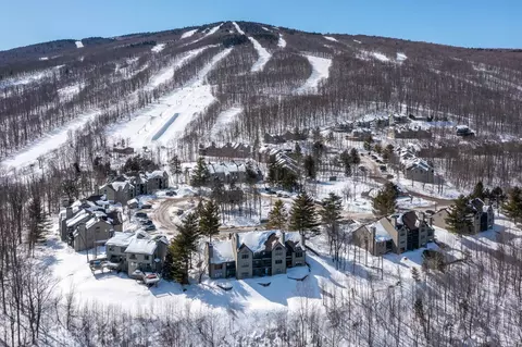 19 White Loop #A-104, Ludlow, VT 05149