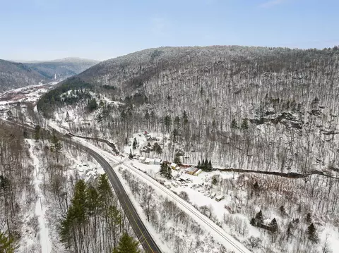527 Vt 12 A, Granville, VT 05669