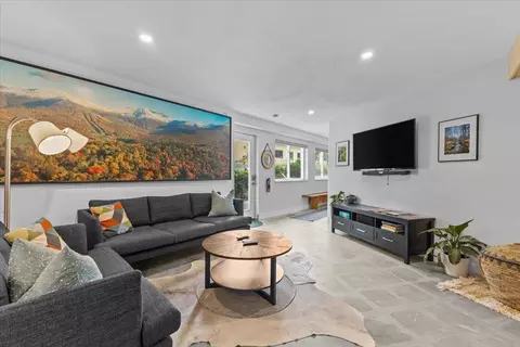 454 Mountain Rd #8, Stowe, VT 05672