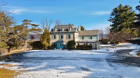 1086 West Rd, Bennington, VT 05201