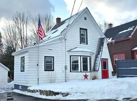 17 Second St, Gorham, NH 03581