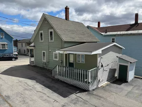 39 Abenaki Ln, Berlin, NH 03570