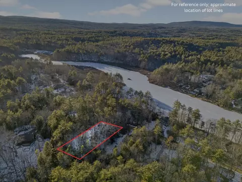 739 Berry River Rd, Barrington, NH 03868
