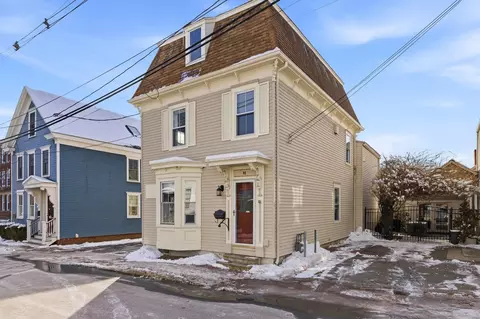 44 Rogers St, Portsmouth, NH 03801