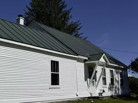 2443 Route 100b, Moretown, VT 05660