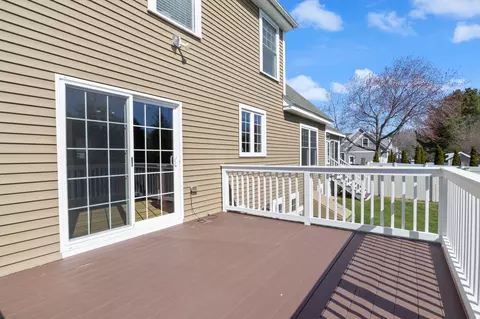 Exterior - 2 Hilliard Dr, Hampton, NH 03842 photo 5 of 10