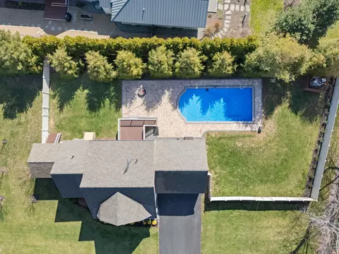 View/Area - 2 Hilliard Dr, Hampton, NH 03842 photo 2 of 3