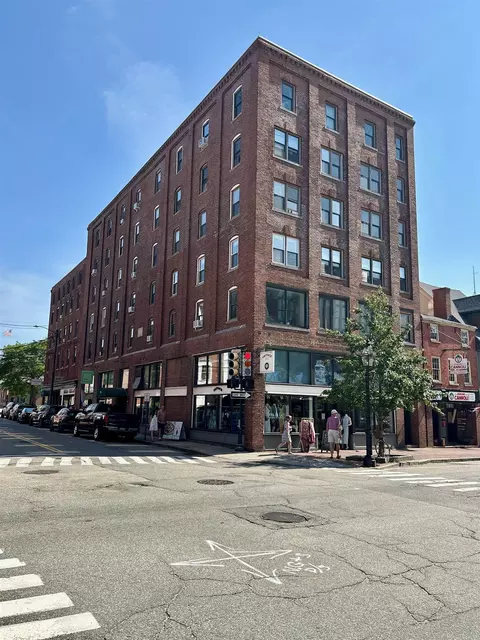 90 Fleet St #3-2, Portsmouth, NH 03801
