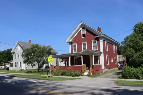 139 Park St, Morristown, VT 05661