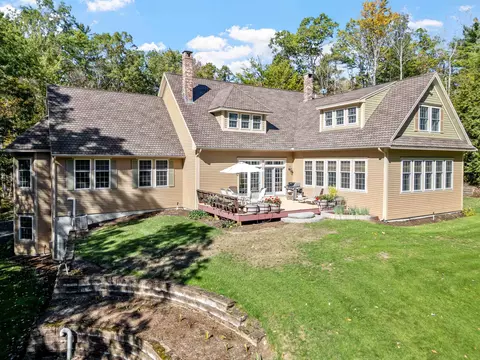 66 Hayes Ln, Moultonborough, NH 03254